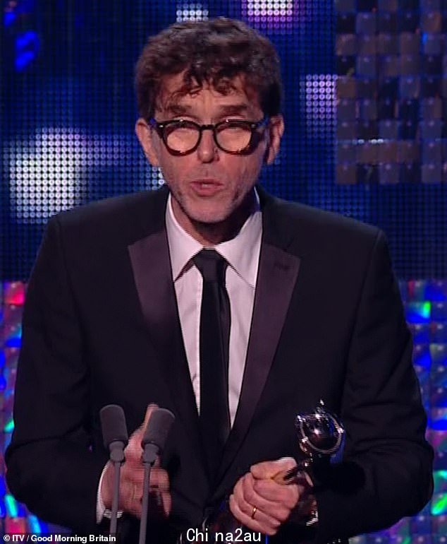 Winner:这位明星与 EastEnders 的 Gillian Wright 和 Rose Ayling-Ellis,以及 Emmerdale 的联合主演 Paige Sandhu 在类别“class=