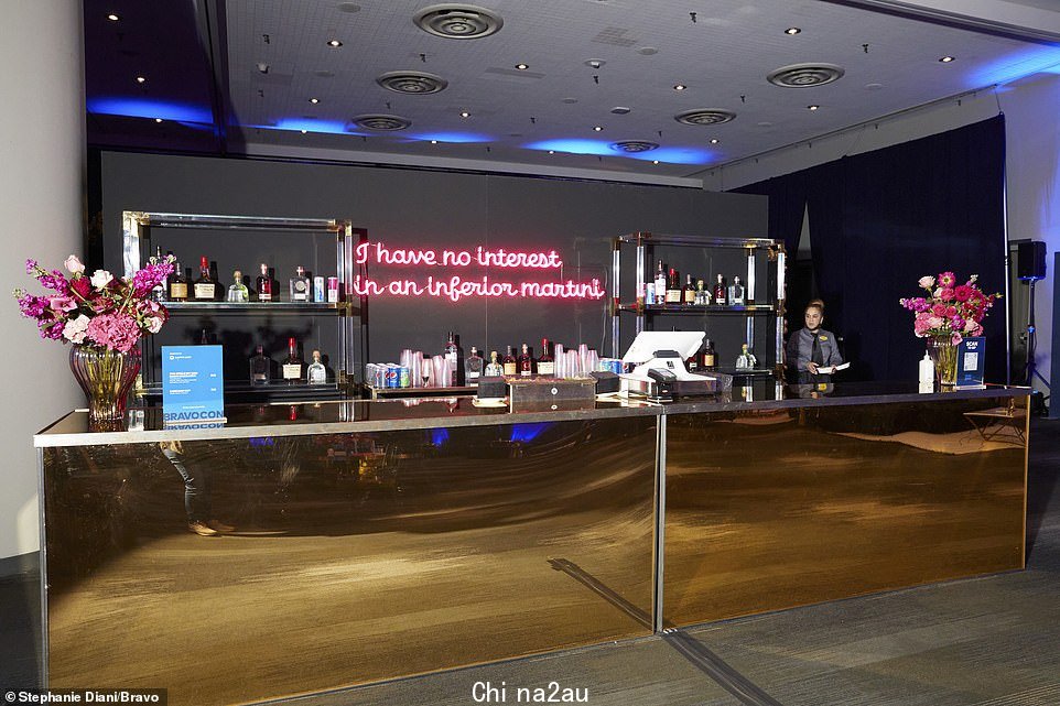 有什么不同! BravoCon2022 正在纽约市的 Javits 中心举行,它正在彻底转变为 Bravoland