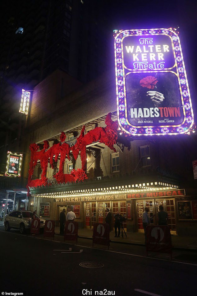 Hadestown 是托尼奖得主音乐剧,为观众提供隐藏式字幕和其他可访问性选项
