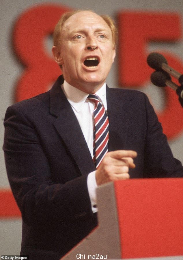 Starmer 引用了 Neil Kinnock 1985 年在工党会议上攻击极左党员的著名演讲