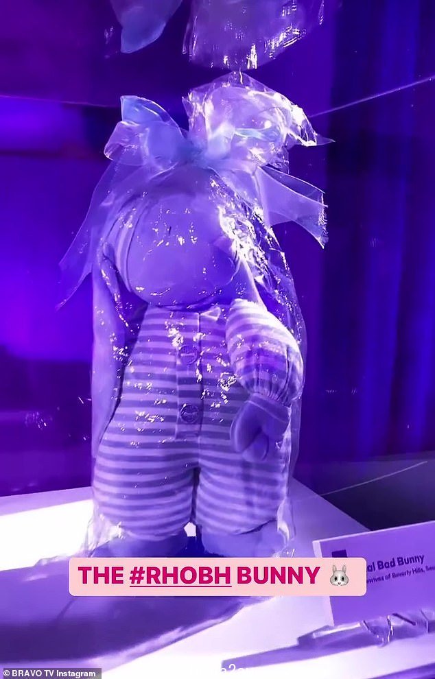 The'#RHOBH bunny' 也在 Bravoland 之旅中展出