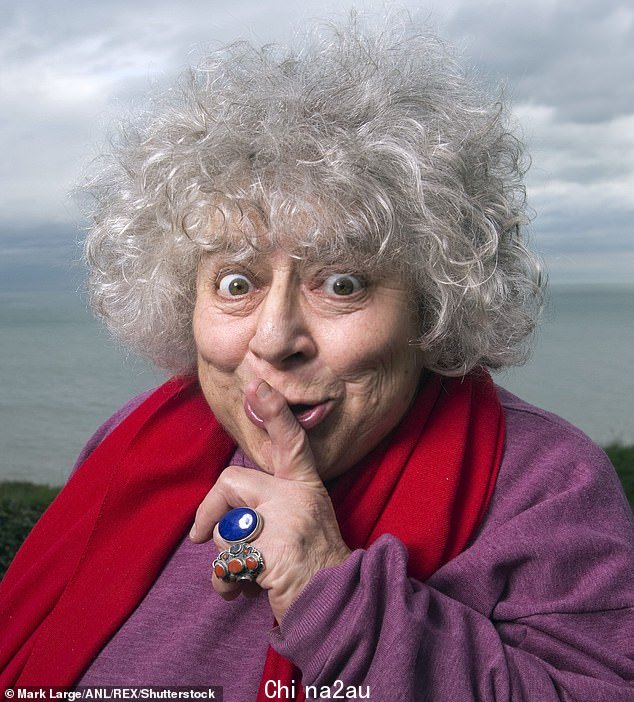 喜剧演员兼女演员 Miriam Margolyes 今天早上告诉主持人她对新任总理杰里米·亨特“真正想说”的话,震惊了 BBC Radio 4 的听众。