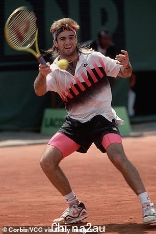 J. R. Moehringer 因代笔前温布尔登冠军安德烈·阿加西 (Andre Agassi) 的深度回忆录而闻名(摄于 1990 年)