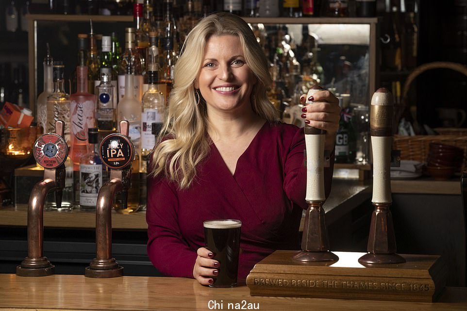 英国啤酒和酒吧协会首席执行官 Emma McClarkin 表示,该套餐在短期内是“初步松了一口气”