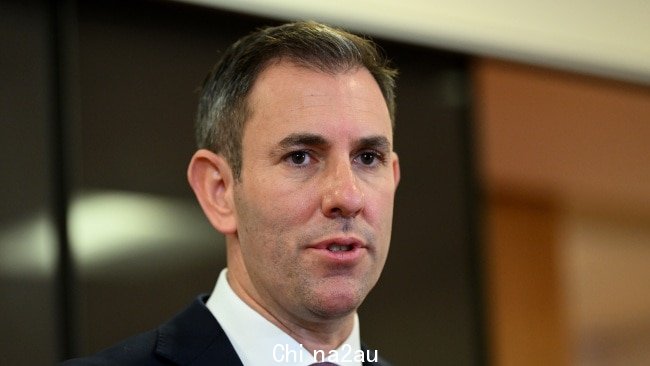 Treasurer Jim Chalmers 也参与了医疗保险指控,将报告标记为“残暴”。图片:Dan Peled/Getty Images
