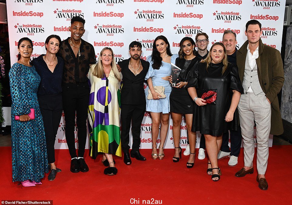 EastEnders 演员:Balvinder Sopal、Heather Peace、Matthew Morrison、Lorraine Stanley、Shiv Jalota、Milly Zero、GurlaineKaur Garcha、Jamie Borthwick、Clair Norris、Ross Boatman 和 James Farrar