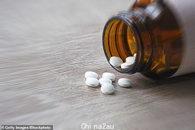 抗成瘾药物纳曲酮在早期临床试验中已显示出治疗长期 Covid 的有效性。更多的试验正在进行中,以确定该药物是否能对抗这种神秘疾病,而不是影响数百万美国人(档案照片)