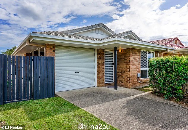 在布里斯班的北边,Fitzgibbon 的房子(如图)——距离市区 19 公里——通常花费 $627,128
