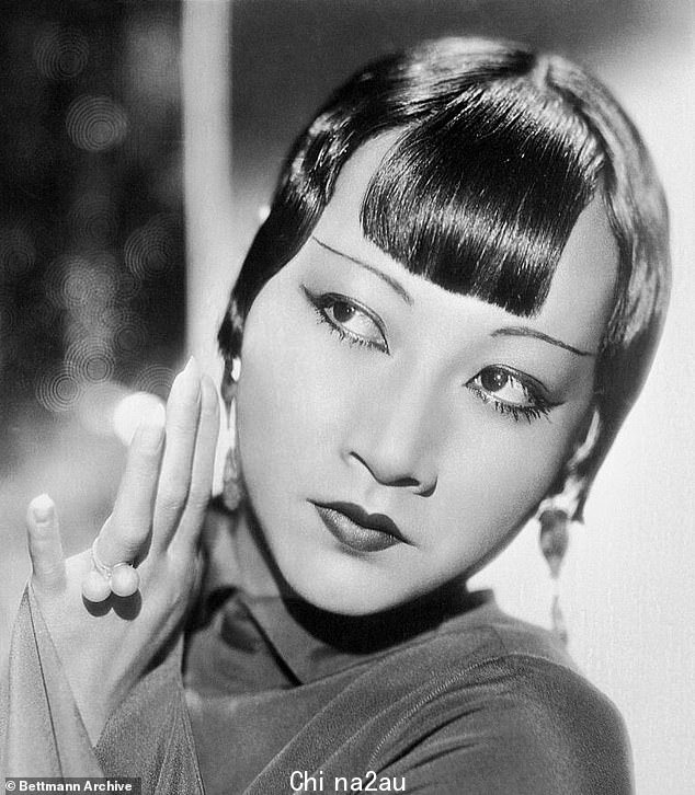 Anna May Wong 在 1931 年电影《龙的女儿》中离开好莱坞后