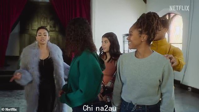 'Tías': Miguel 说他不知道 Cristina 的 'tías' 会如何反应,尽管他们一看到星星就开始尖叫