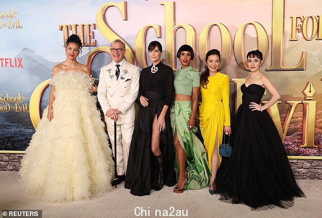 全明星阵容:导演 Paul Feig 和演员 Sofia Wylie、Charlize、Kerry Washington、Michelle Yeoh 和 Sophia Anne Caruso