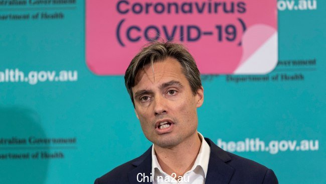 前副首席医疗官 Nick Coatsworth 博士说，恐惧控制了对 COVID-19 的反应太久了。图片 Gary Ramage