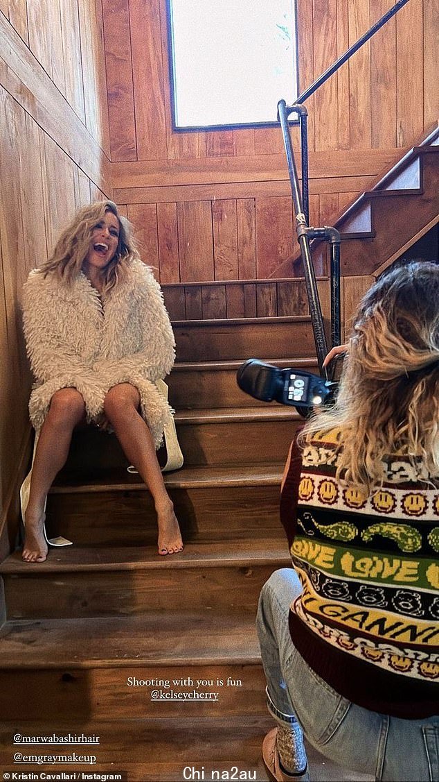 最新消息:35 岁的 Kristin Cavallari 星期四在 Instagram Stories 上展示了她在小屋里拍摄的照片的幻灯片