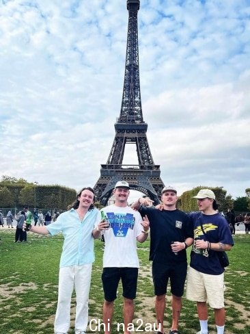 该团队之前已经前往非洲大陆的多个旅游热点到达他们一生中的西班牙之旅。图片:Instagram