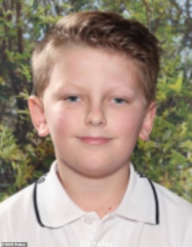 警方已发起呼吁寻找西悉尼的 12 岁男学生 Lucas Thompson,