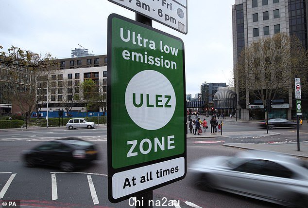 ULEZ,每天收取 12.50 英镑的费用,用于打击首都污染旧车,于 2019 年 4 月推出,并于去年 10 月扩大