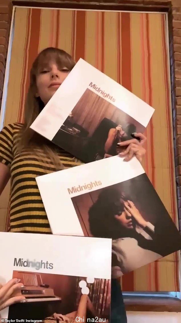 四个版本：最近几周，这位女歌手在社交媒体上展示了她为黑胶唱片印刷的四张不同专辑封面