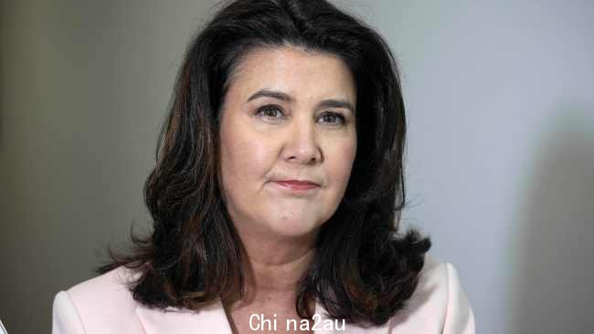 自由党参议员 Jane Hume 在一份重磅炸弹报告后拒绝了要求皇家委员会调查澳大利亚 COVID-19 反应的呼吁。图片:NCA NewsWire/Gary Ramage