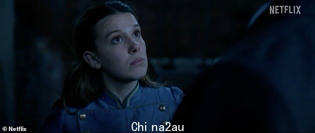 新的开始:拒绝接受成年的冰冷现实,当一个身无分文的火柴女孩提供她的第一份正式工作时,埃诺拉即将关门