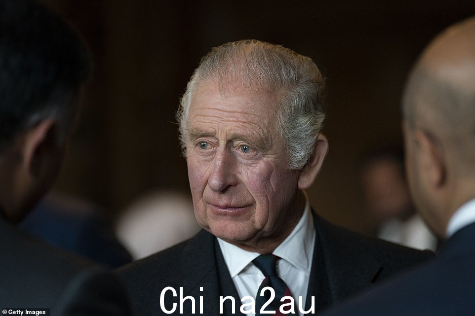 国王只是在去年宣布这本书的新闻稿前几分钟才被告知回忆录
