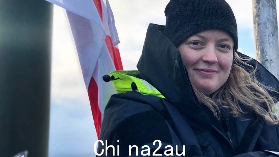 '我非常后悔这件事。我感到很糟糕,这一行动强化了人们对女性不应该在潜艇中的看法,”Sophie