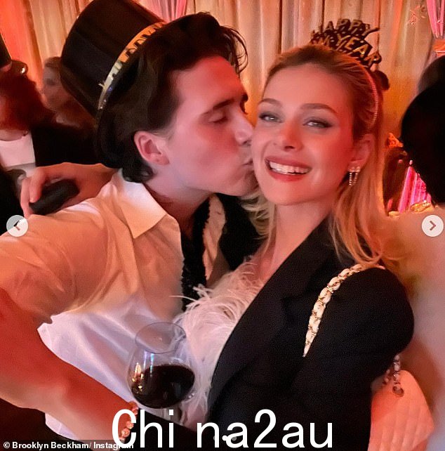 Couple: 布鲁克林·贝克汉姆与妻子尼古拉·佩尔茨 (Nicola Peltz) 一起庆祝了他的三周年纪念日,他发自内心地发了一篇帖子