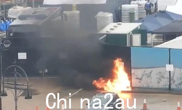 一名男子据称向肯特的一个移民处理中心投掷了一枚汽油弹,担心可能造成生命损失。