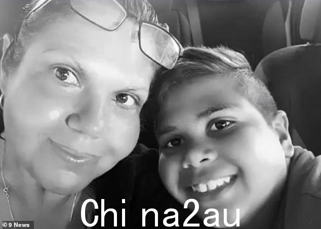 Mechelle Turvey 和 Cassius Turvey(合照)。15 岁的男孩放学回家时被殴打致死