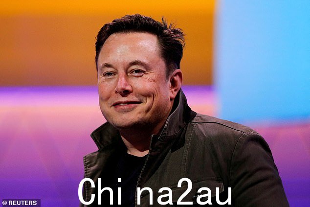 Elon Musk 周四证实,他已在法院规定的最后期限之前收购了 Twitter,以完成对公司 440 亿美元的收购