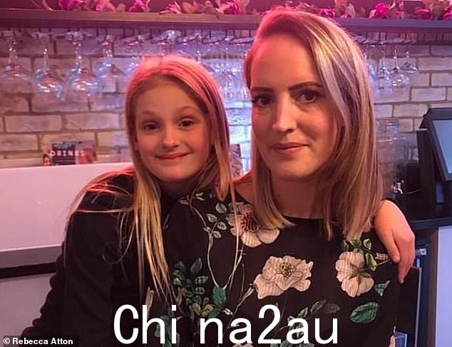 Rebecca Atton,41 岁,来自埃塞克斯郡绍森德的单身母亲(与女儿 Ava 合照)患有晚期肠癌