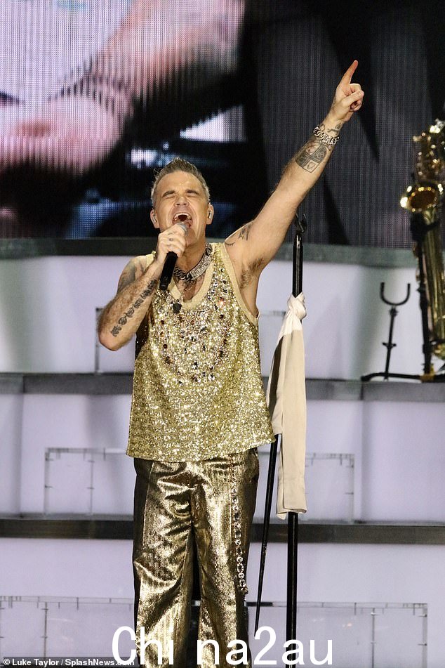 谣言工厂:当 Robbie Williams 被宣布为 2023 年怀特岛音乐节的头条新闻时,有关 Robbie Williams 明年将在 Glastonbury 演出的谣言得到了更多的信任。