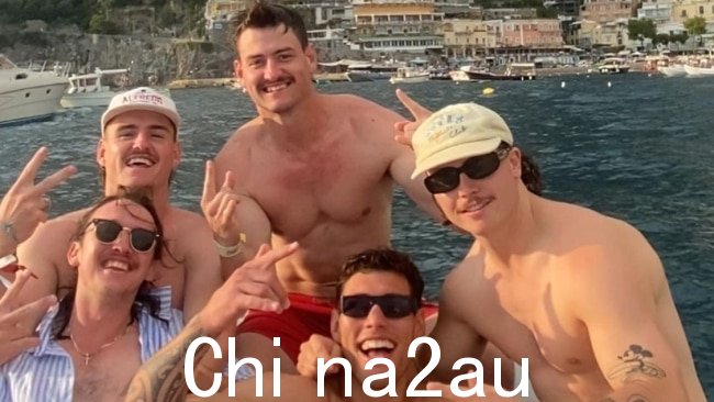 Redcliffe Dolphins 明星和前黄金海岸橄榄球联盟球员 Liam Hampson (右)在巴塞罗那的 Sala Apolo 被发现死亡。图片:Instagram。