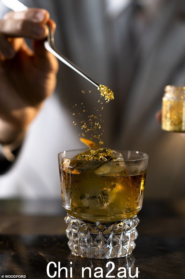 两家澳大利亚酒吧正在推出该国最昂贵的鸡尾酒,Woodford Reserve Gold Fashioned,零售价为 15,000 美元,使其成为世界上第二贵的鸡尾酒