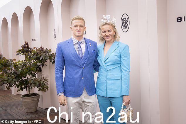 游泳明星科迪·辛普森 (Cody Simpson) 和阿里亚尔内·泰特姆斯 (Ariarne Titmus) 加入了弗格森的鸟笼