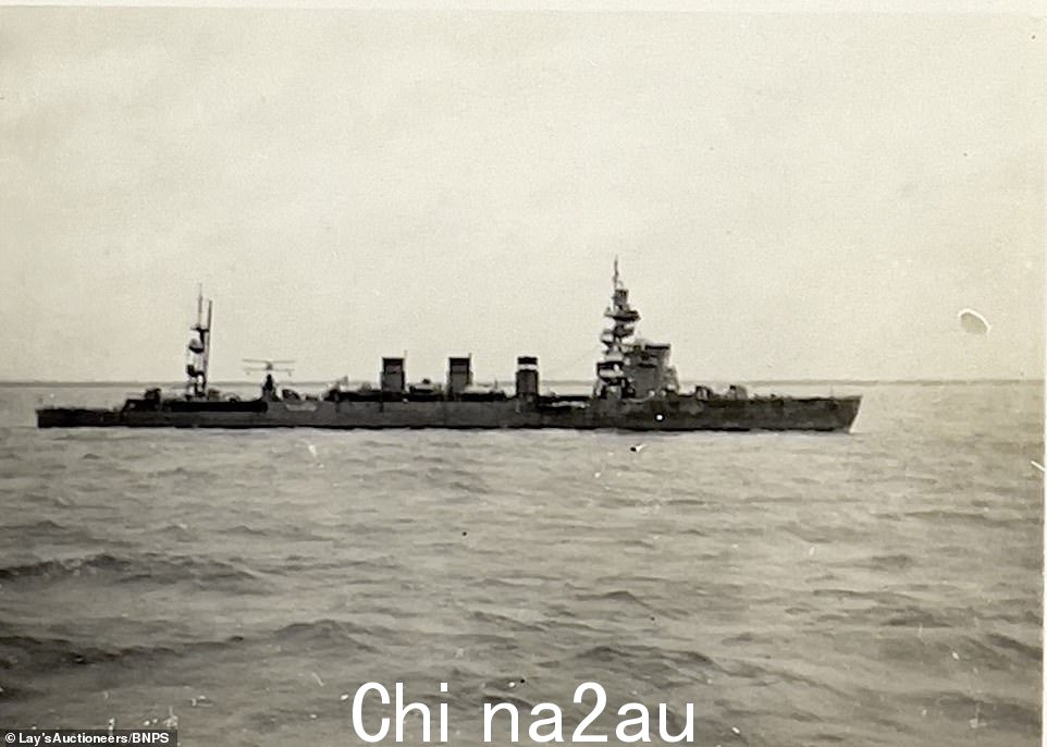 1937年8月,中日战争爆发后,法尔茅斯号从上海撤离2000名英国妇女儿童