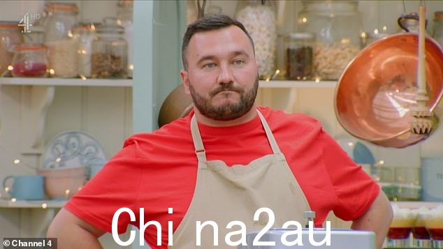 厨房之谜:周二晚上,当 Janusz 的一个春卷似乎在技术挑战中丢失时,英国烘焙大赛的观众感到困惑