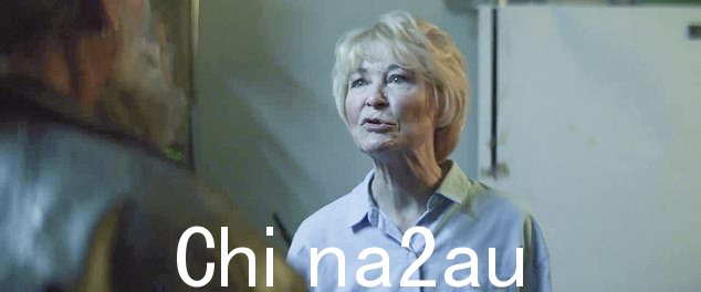大喊:与此同时,安吉拉(迪·华莱士)大喊,'每次你做的时候,你都会把事情搞得一团糟。我完了,'因为我们看到她在对 Rico 大喊大叫