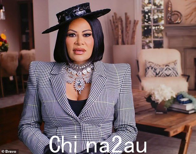 家庭事务:'听着,我可以亲自处理很多事情,但你使用了@shahxposed,'Jen 在忏悔中说。 '你只是羞辱和不尊重我的整个家庭'