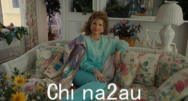 优秀:去年杰西卡因在 Tammy Faye 的眼中饰演电视布道家 Tammy Faye 获得最佳女演员奖