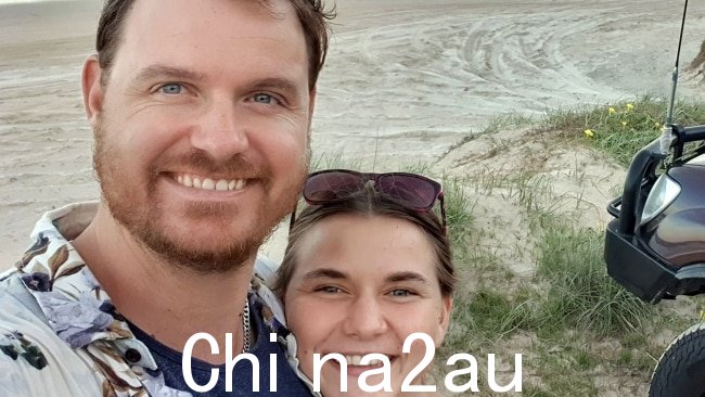 Couple Reinhardt Bosch, 33 岁的他和他 22 岁的伴侣 Noemi Kondacs 被指控在布里斯班西北部折磨和谋杀一名 7 个月大的婴儿。图片:Facebook