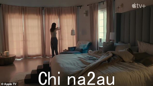 她说:'我从小就没有这种感觉。现在只是疼。比如,早上醒来,我立刻开始哭泣,因为很痛,一切都'