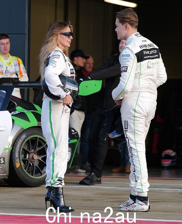 开始比赛:Lizzie 和 Nathan 周五早上在 Silverstone 进行深入交谈