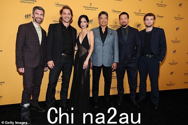 戏剧性:上一季的结尾包括本特利的角色¿,他是族长约翰·达顿三世(凯文·科斯特纳)的养子¿杀死了他的亲生父亲加勒特(威尔·巴顿);看过与 Luke Grimes、Kelsey Asbille、Gil Birmingham、Cole Hauser 和 Kai Caster