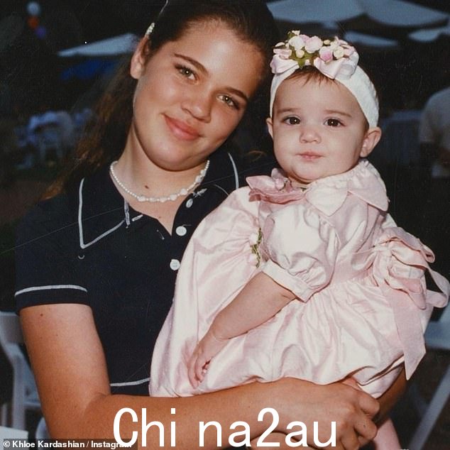 Adorable! Khloe Kardashian 在 Instagram 上向她的妹妹 Kendall 致敬,以庆祝她的生日