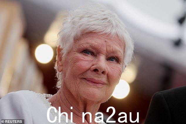 Dame Judi Dench 说该节目已经开始接近“粗俗的耸人听闻”,并呼吁在每集添加免责声明。 Netflix 本周早些时候证实,尽管抗议声越来越高,但不会添加免责声明