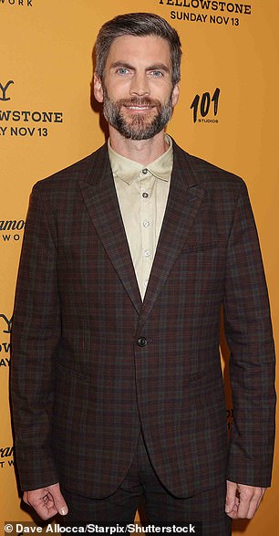 干净清醒:Wes Bentley cre小罗伯特·唐尼 (Robert Downey) 对自己吸毒成瘾的坦诚态度,帮助黄石演员自己变得干净和清醒;星期四在纽约看到