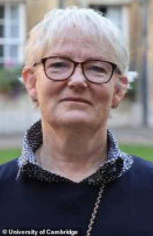 教授 Pippa Rogerson