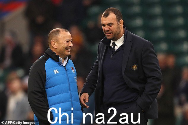 那么小袋鼠教练 Cheika 和 Eddie Jones 在 2018 年英格兰和澳大利亚打仗前一起开怀大笑