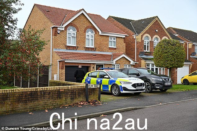 亨伯赛德警方在 Elm Way 的一个地址发生悲惨事件后展开了谋杀调查