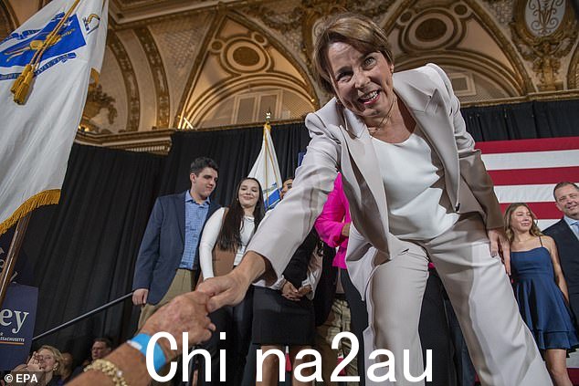 Healey 上任后立志成为“人人的州长”